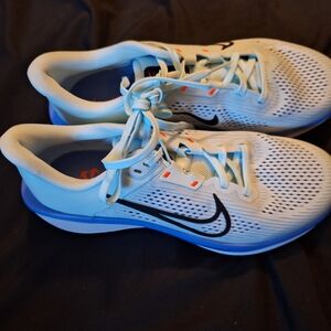 Nike Quest 6 Running Shoe